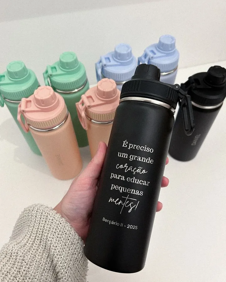 Botella térmica deportiva grabada en láser
